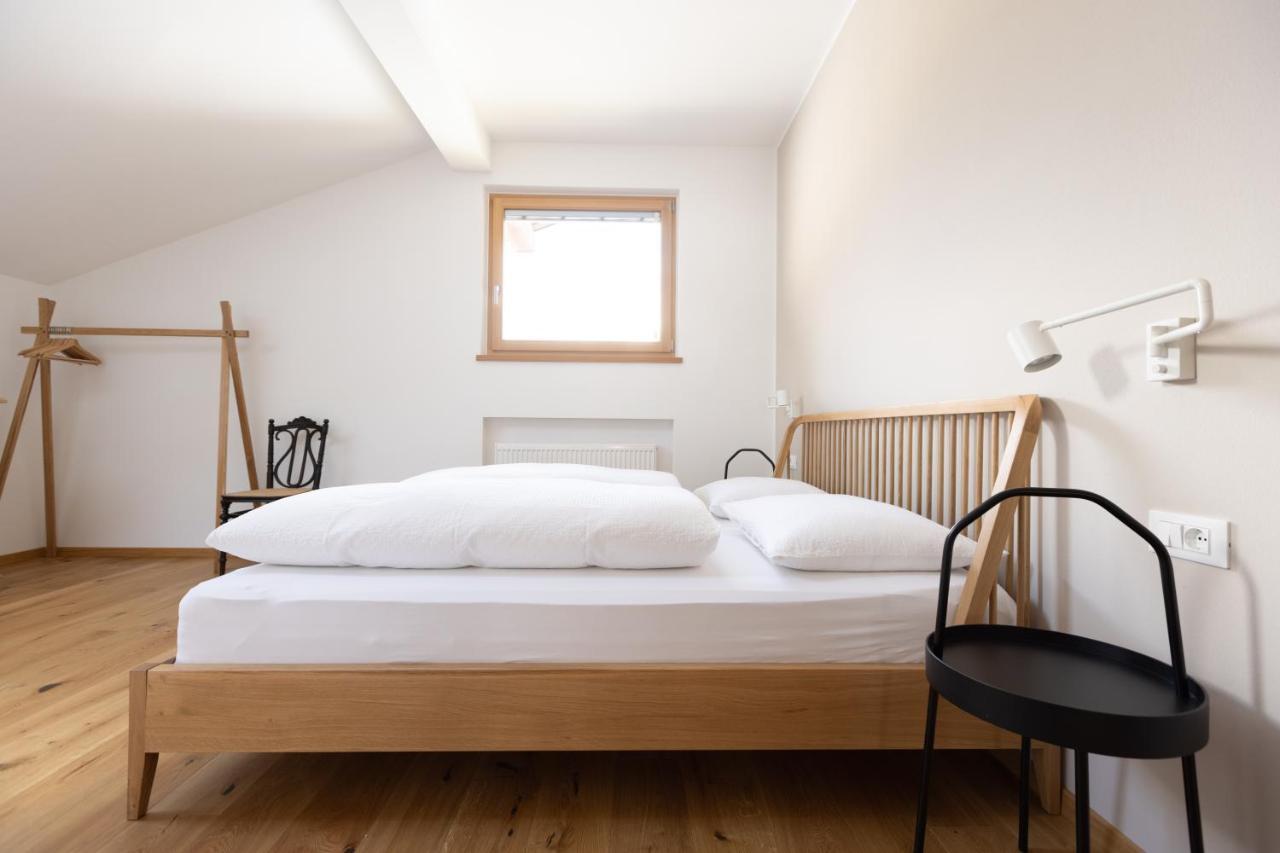 Schoene Wohnung Am Stadtrand Von Meran Valentinhof Bagian luar foto
