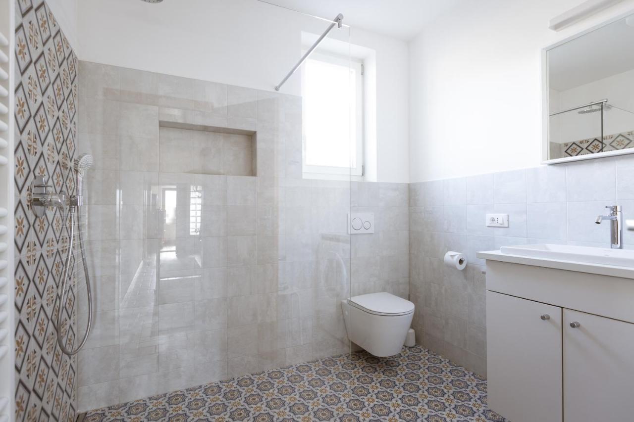 Schoene Wohnung Am Stadtrand Von Meran Valentinhof Bagian luar foto