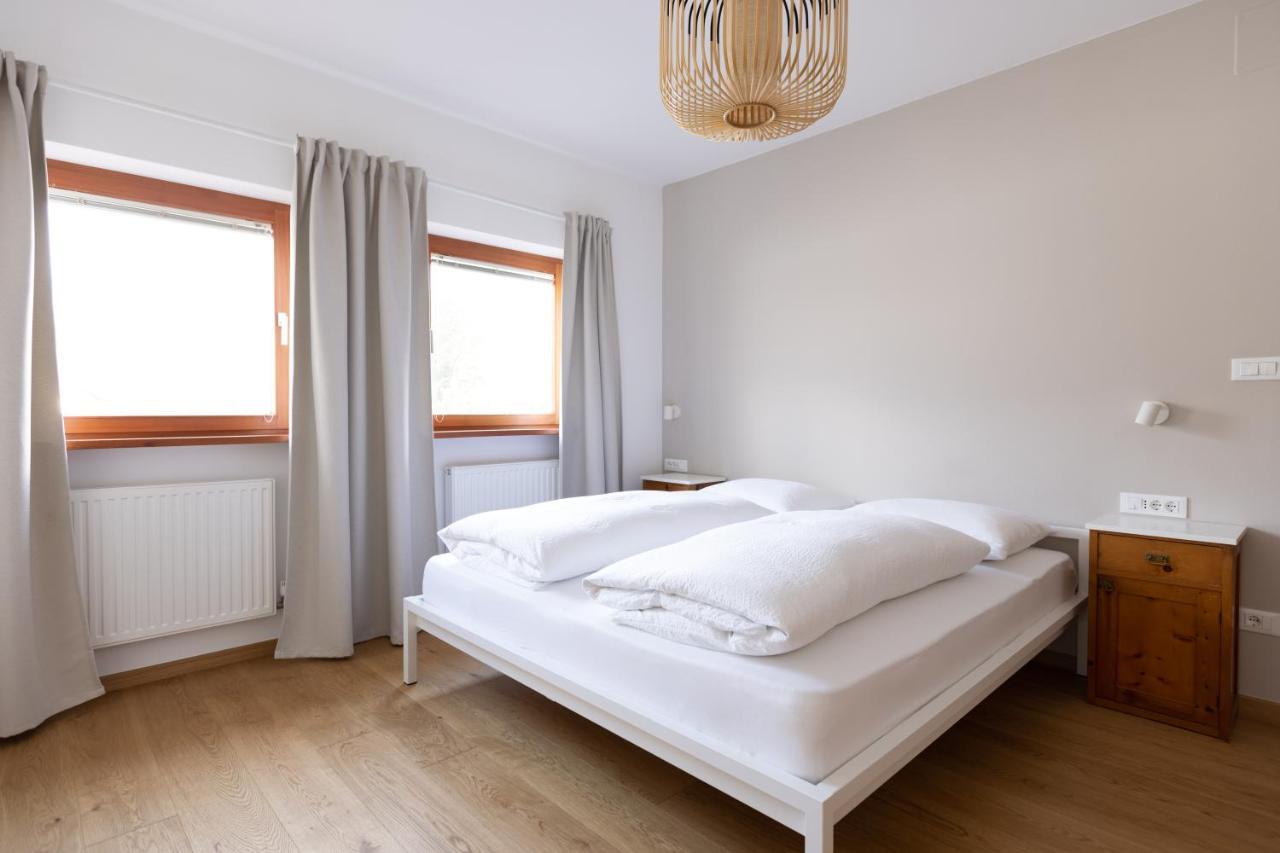 Schoene Wohnung Am Stadtrand Von Meran Valentinhof Bagian luar foto