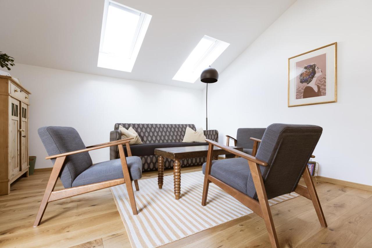 Schoene Wohnung Am Stadtrand Von Meran Valentinhof Bagian luar foto